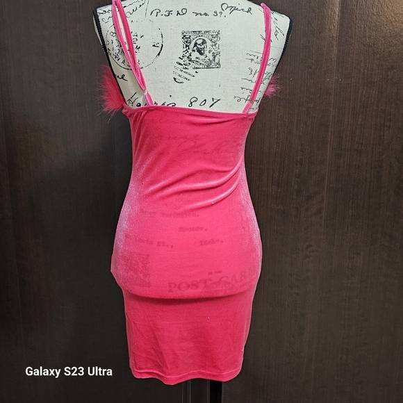 Fuzzy trim pink mini dress - Picture 5 of 9